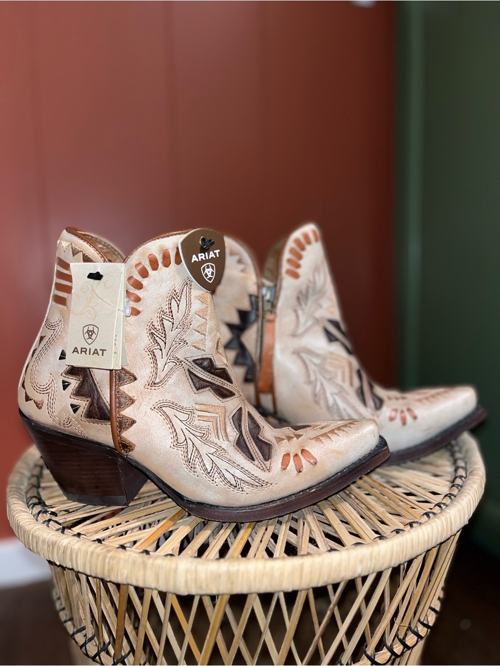 Ariat Women’s Western Mesa Ankle Boots